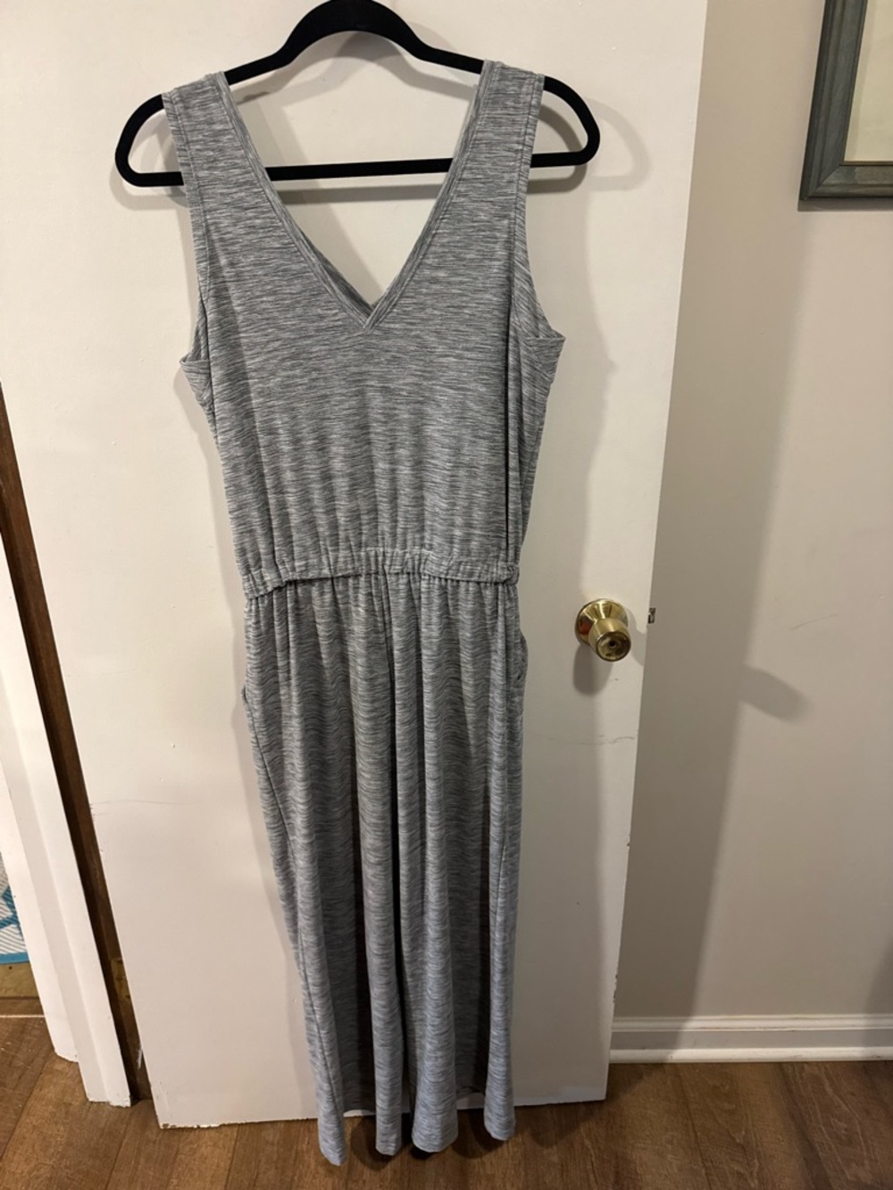 Old Navy Active Gray Sleeveless Pants Jumpsuit Size Small - Picture 8 of 8
